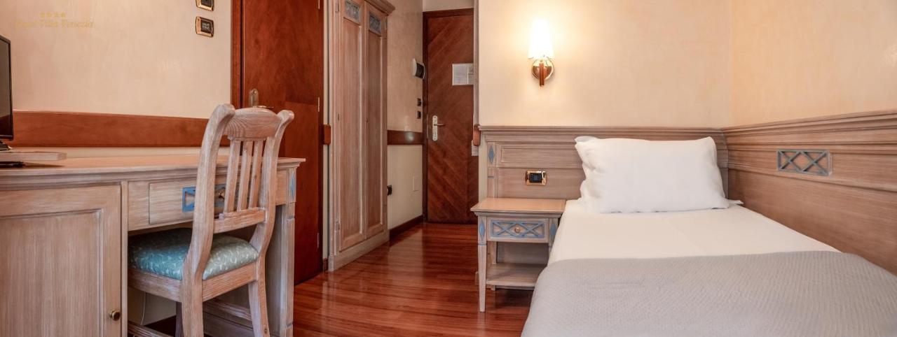 Hotel Villa Venezia กราโด ภายนอก รูปภาพ