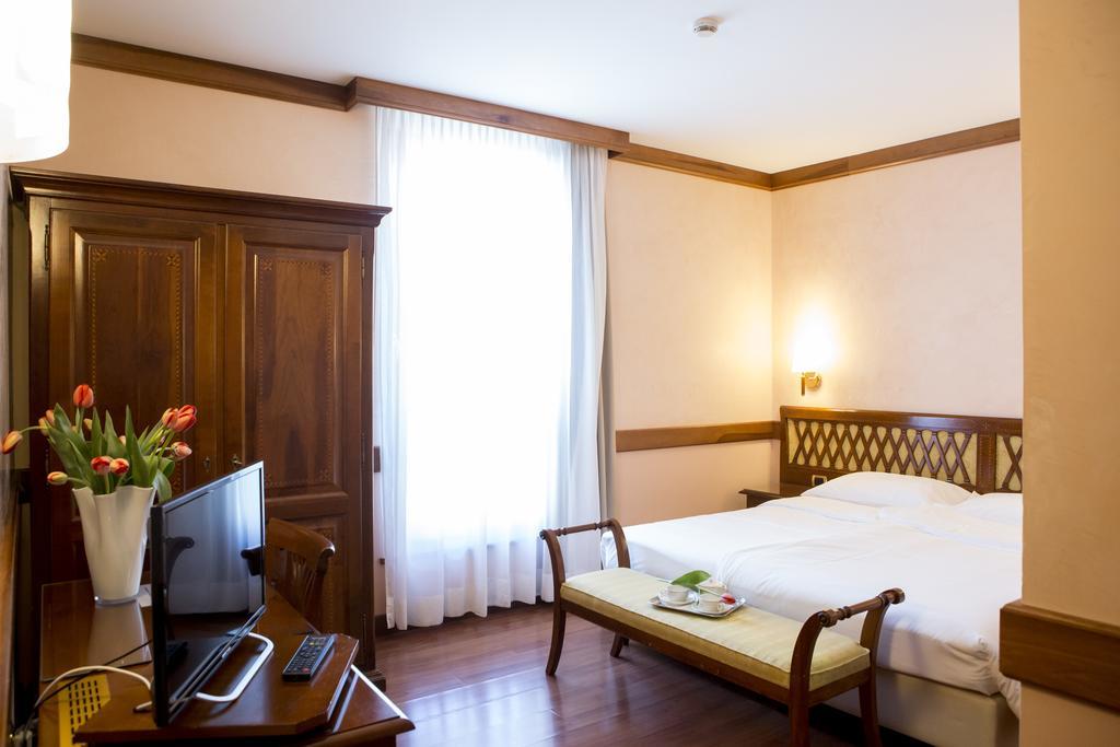 Hotel Villa Venezia กราโด ภายนอก รูปภาพ