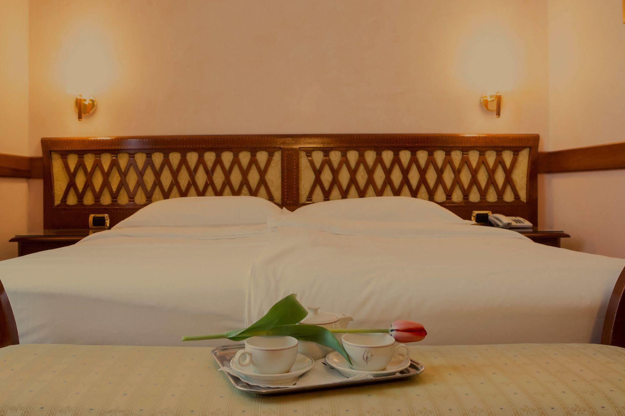 Hotel Villa Venezia กราโด ภายนอก รูปภาพ